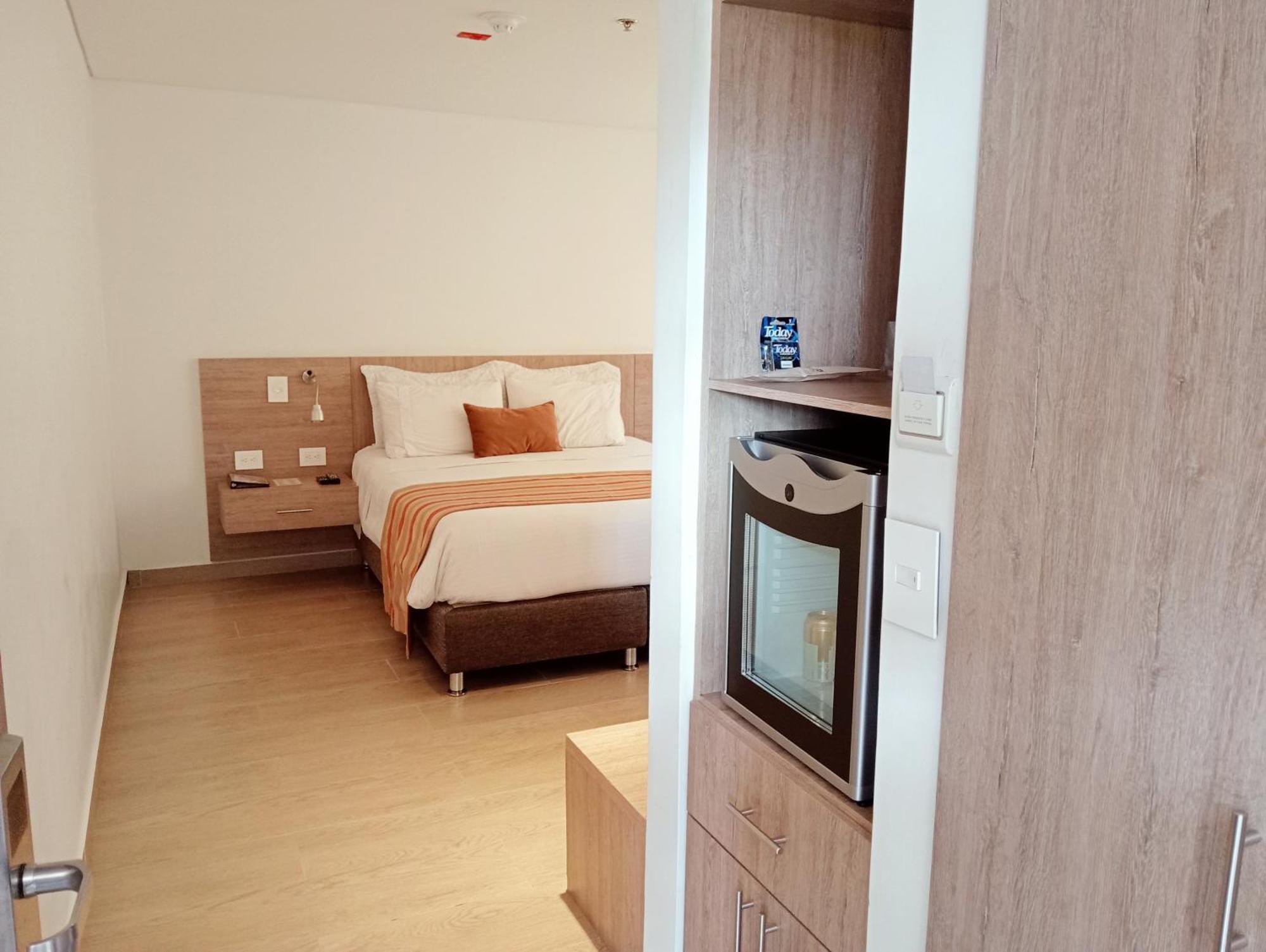 Hotel Lomas 10 Medellin By Dico Экстерьер фото
